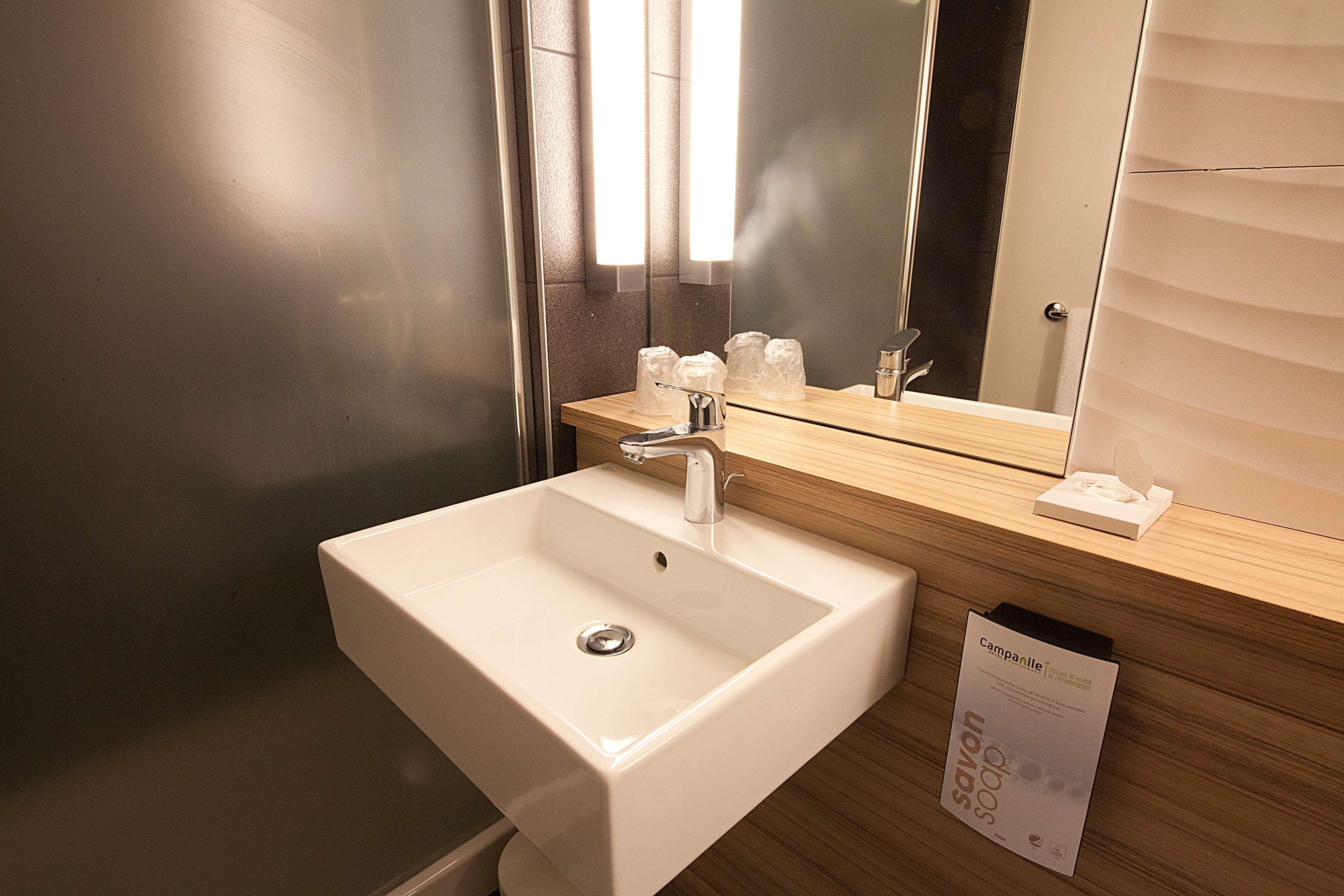 Hotel Campanile Clermont-Ferrand ~ Aubière Esterno foto