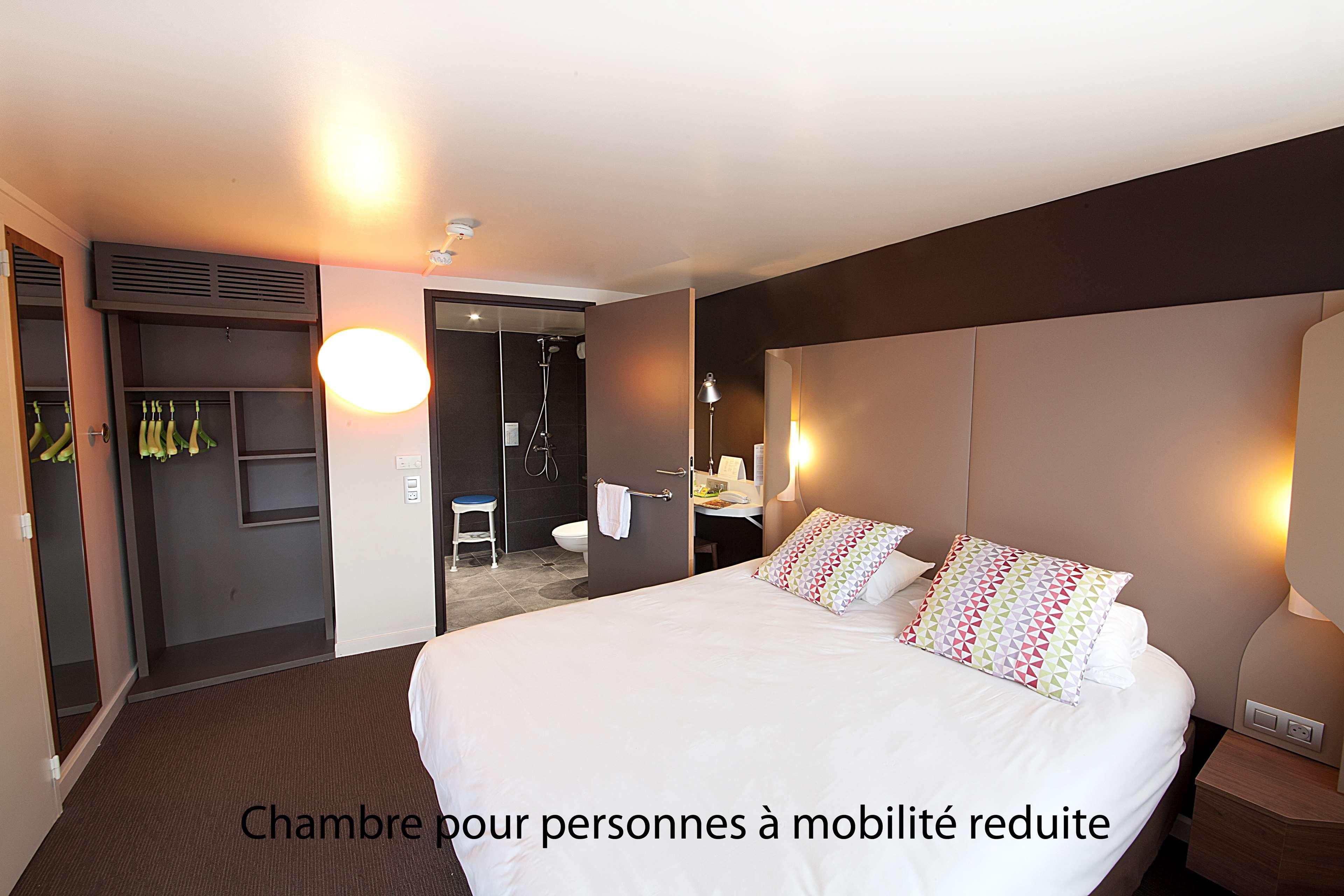 Hotel Campanile Clermont-Ferrand ~ Aubière Esterno foto