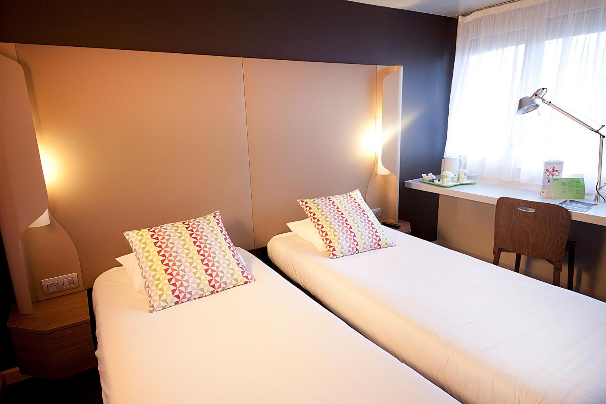 Hotel Campanile Clermont-Ferrand ~ Aubière Esterno foto